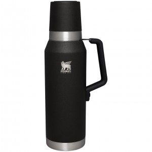 Foundry Black Stanley Forge Thermal Bottle | 1.4 QT | BPTF83964